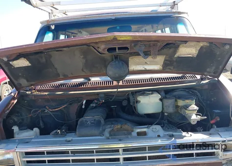 1988 Chevrolet G20 z USA, uszkodzony, nr VIN 2GNEG25K5J4116331